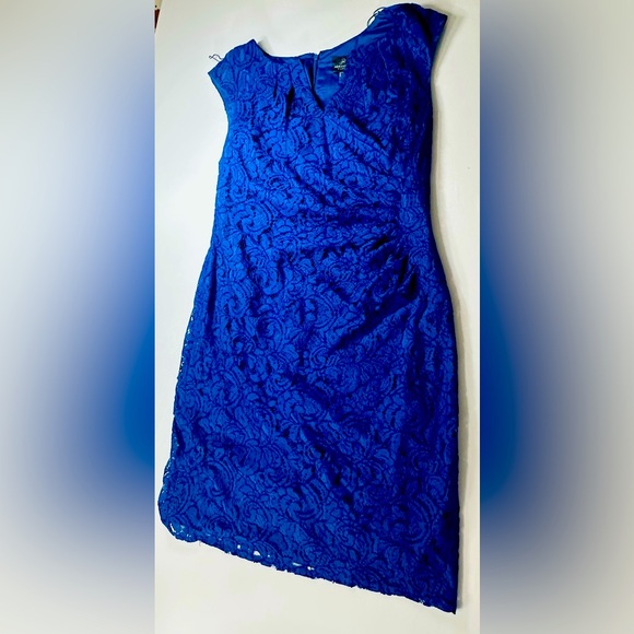 Adrianna Papell Dresses & Skirts - Adrianna Papell Women's Blue Lace Sheath Sz14 Cocktail dress